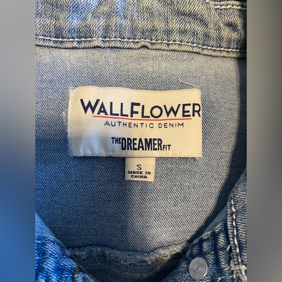NEW WALLFLOWER DISTRESSED JEAN JACKET - Picture 4 of 5
